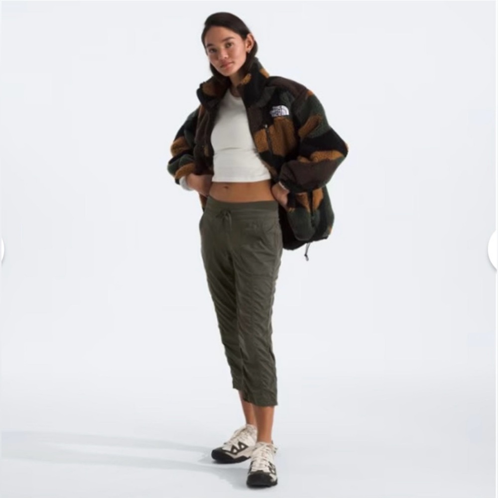 The North Face Green Cropped Pants